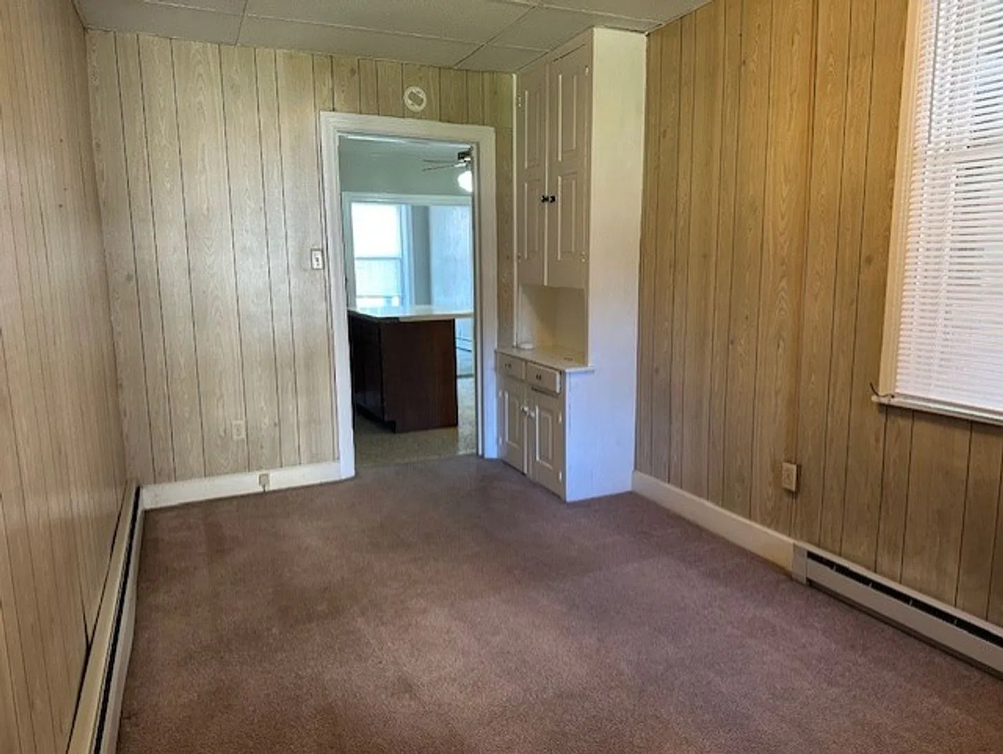 This one-bedroom, one-bathroom 1st floor apartment in Newport, PA offers practical, comfortable l... — Photo 3