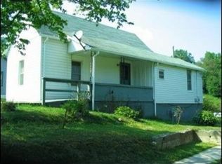 402 13th St N, La Follette, TN 37766