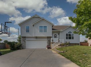 15608 Pebble Ter, Basehor, KS 66007