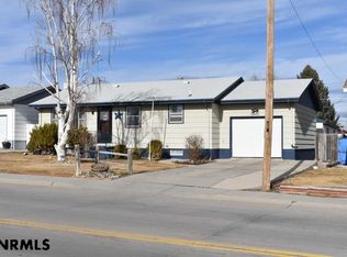 12 Country Club Rd, Gering, NE 69341