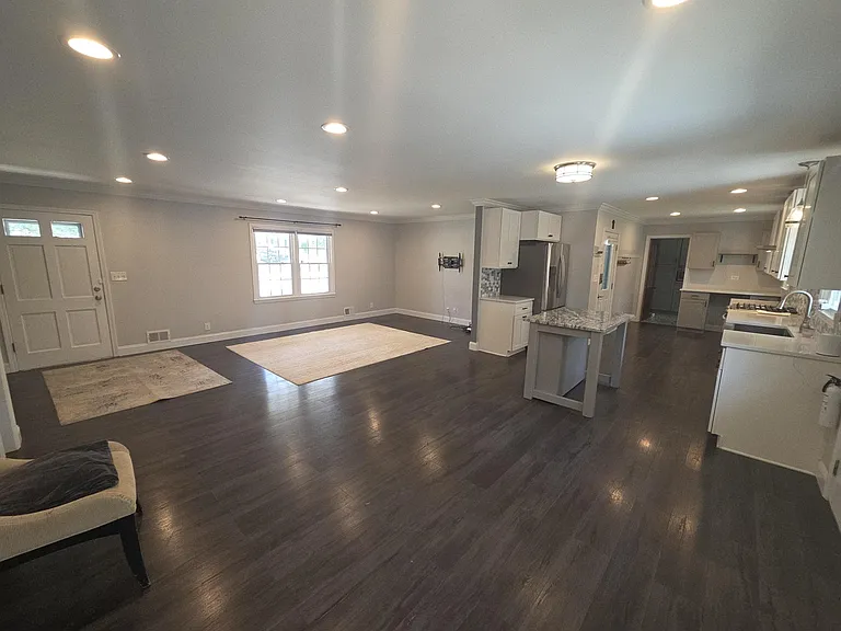 4064 Cedar Knoll Dr — Photo 3