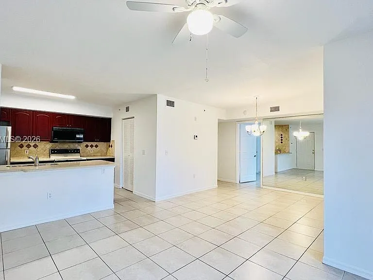 4115 San Marino Blvd #204 — Photo 2