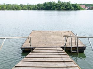 220 Riverside Dr, Mount Holly, NC 28120