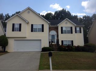 570 Oak Vista Ct, Lawrenceville, GA 30044