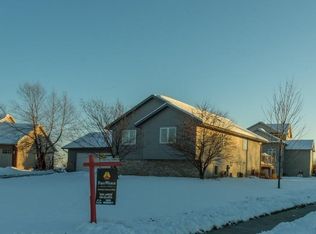 102 Highland Ct, Columbus, WI 53925