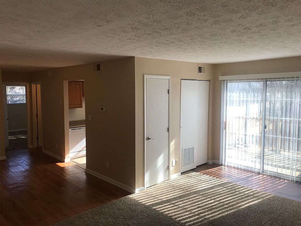1st image of 3939 Wilma Ct APT 207