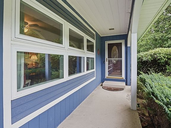 3rd image of 97 Parkton Ave