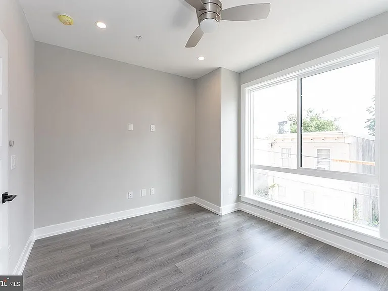 2127 N Randolph St — Photo 5