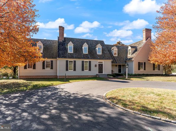 4635 Newark Rd, Cochranville, PA 19330
