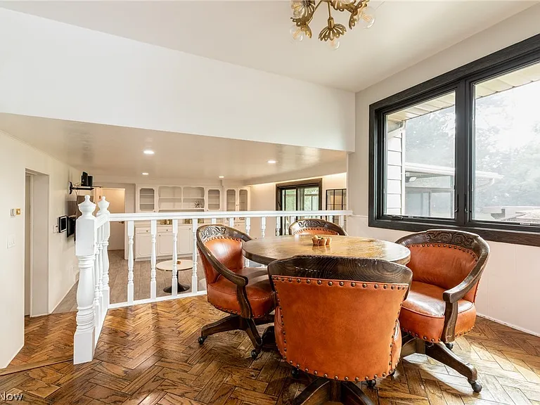25150 Cardington Dr — Photo 15