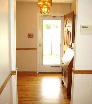 5th image of 15081 Greenmount Dr