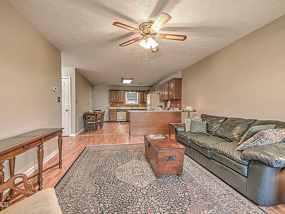 5th image of 1544 Jessee St APT R