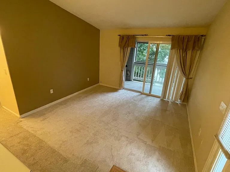 1140 Opal St #202 — Photo 1