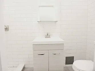 Rented by MAC Realty NY