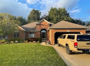37203 Willow Creek Ln, New Baltimore, MI 48047