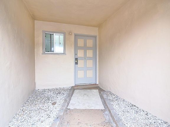 2nd image of 2058 45th Ave