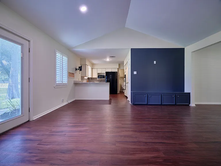 902 Clover Ridge Ave — Photo 16