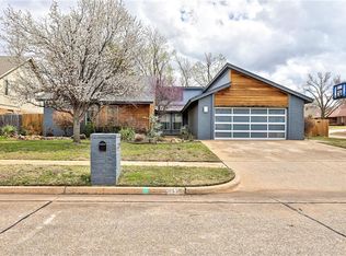 2001 Paddock Cir, Norman, OK 73072