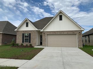 125 Lightbourne Dr, Lafayette, LA 70506