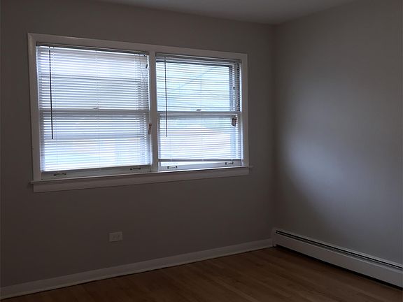 5th image of 2119 S Harlem Ave APT 1R