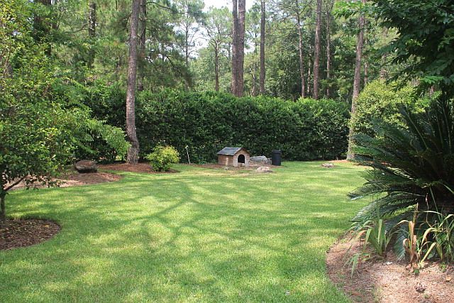 2nd image of 102 Springdale Cir