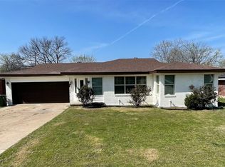 5701 Tourist Dr, North Richland Hills, TX 76117
