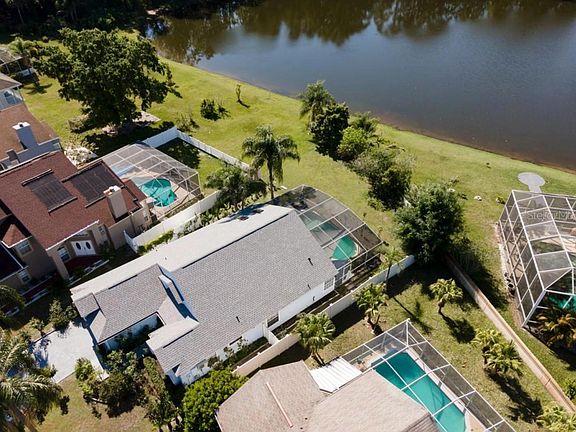 4th image of 2436 Berkshire Ct