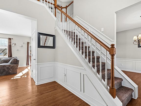 5th image of 6145 Mill Oak Dr