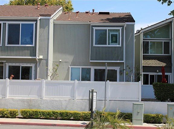 2nd image of 26 Seascape Dr #10