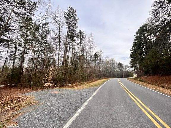 5th image of 5591 Mount Lebanon Rd
