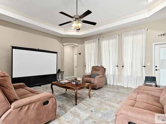 5th image of 6110 Crestway Ave