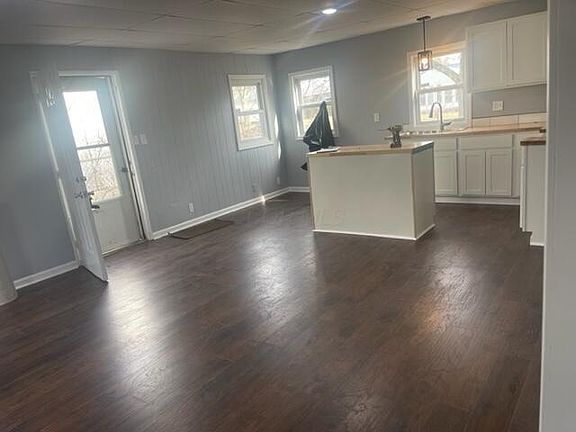 2nd image of 2441 Grant Ave