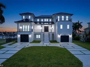 18563 Cutlass Dr, Fort Myers Beach, FL 33931
