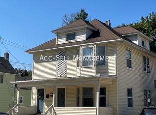 319 Lane Ave NW #1, Grand Rapids, MI 49504