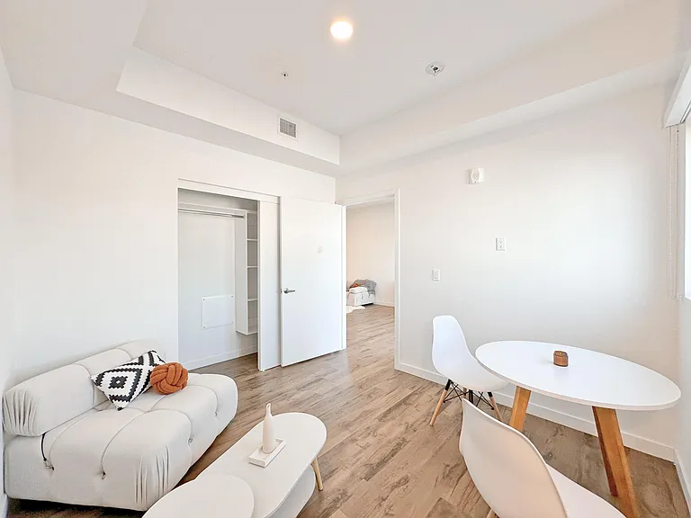 1855 Westwood Blvd — Photo 39