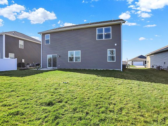 3rd image of 2042 Downey Ln