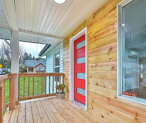 5th image of 205 NE Alder St