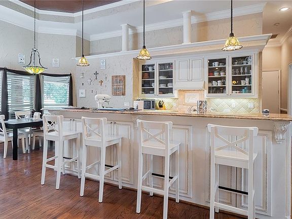 5th image of 5 Ventura Cir