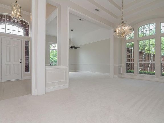 4th image of 10424 Enchanted Meadow Dr