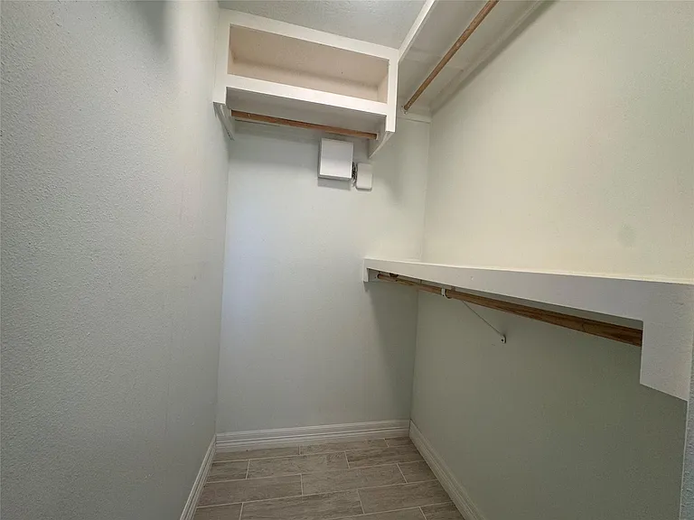 11927 Mule Springs Dr — Photo 7