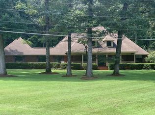 202 Woodland Hills Dr, Oxford, MS 38655