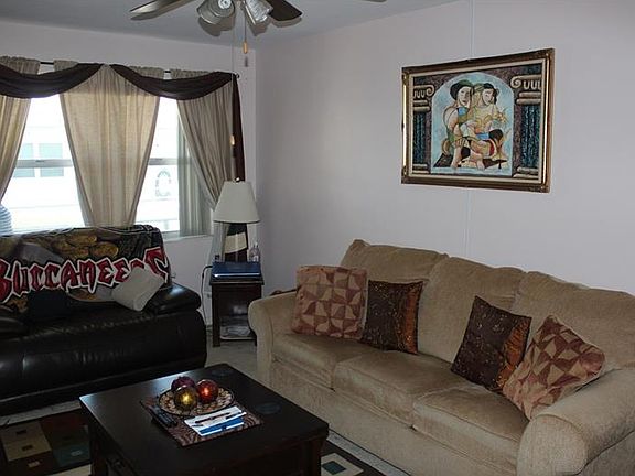 5th image of 6000 21st St N APT 19
