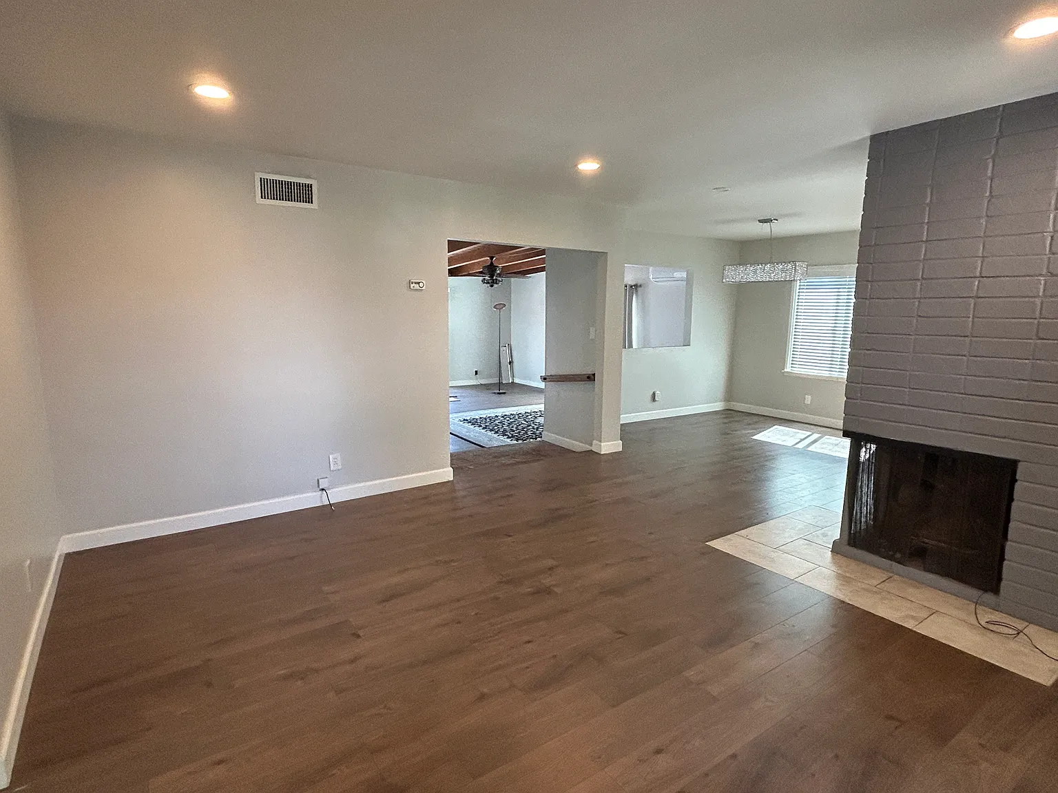 3 bed, 1719 sqft, $4,719 — Photo 4