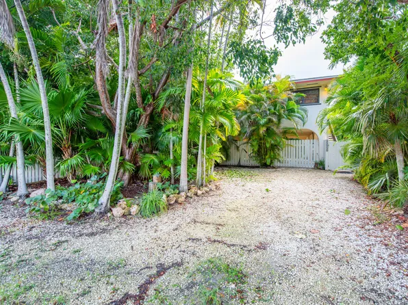 29850 Journeys End Rd, Big Pine Key, FL 33043