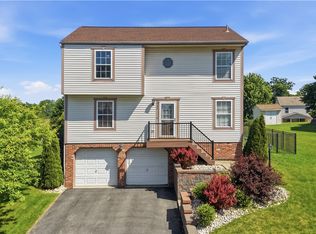711 Es Farms Dr, Cranberry Township, PA 16066