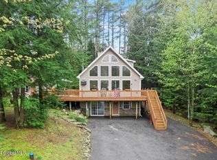 118 Hubbell Dr, Lake Luzerne, NY 12846