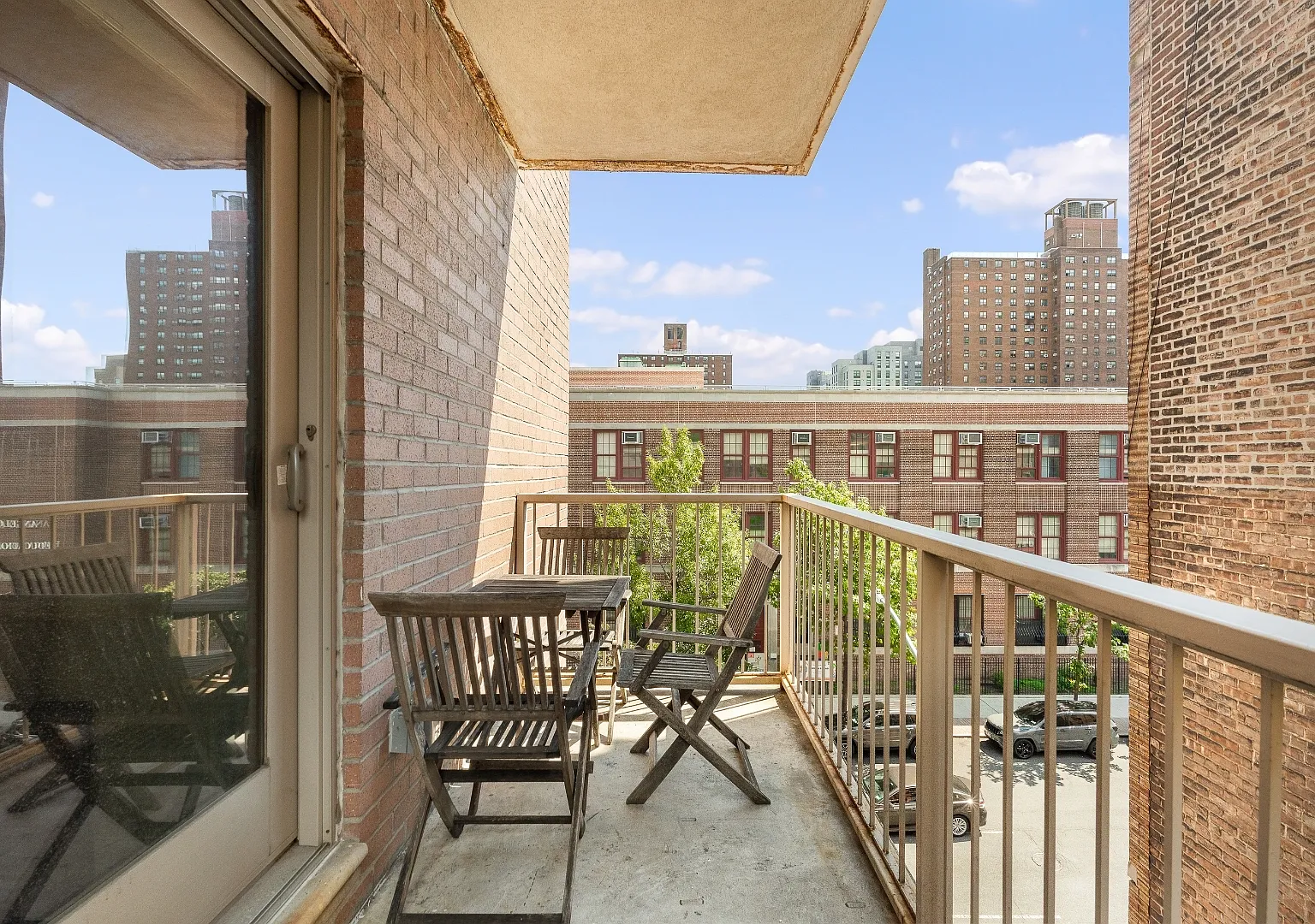1630 Madison Avenue — Photo 3