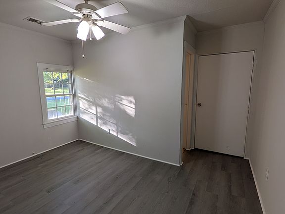 5th image of 504 Railroad Ave