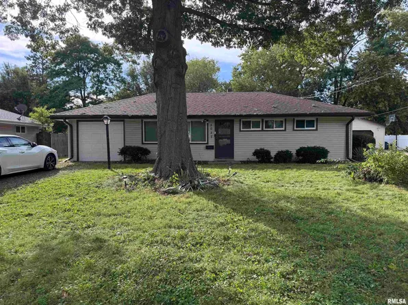 5027 N Renwood St, Peoria, IL 61614