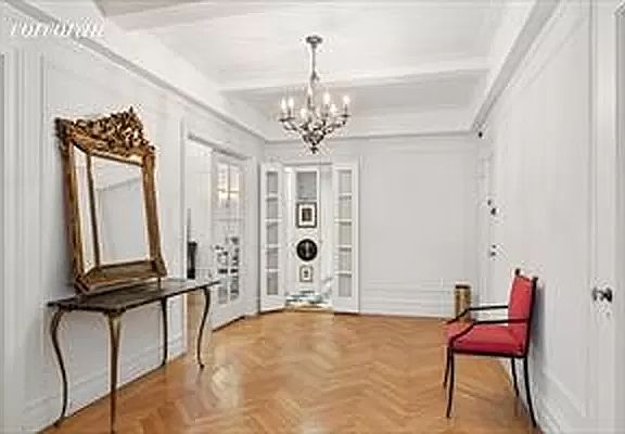 2nd image of 25 E 86th St APT 6A